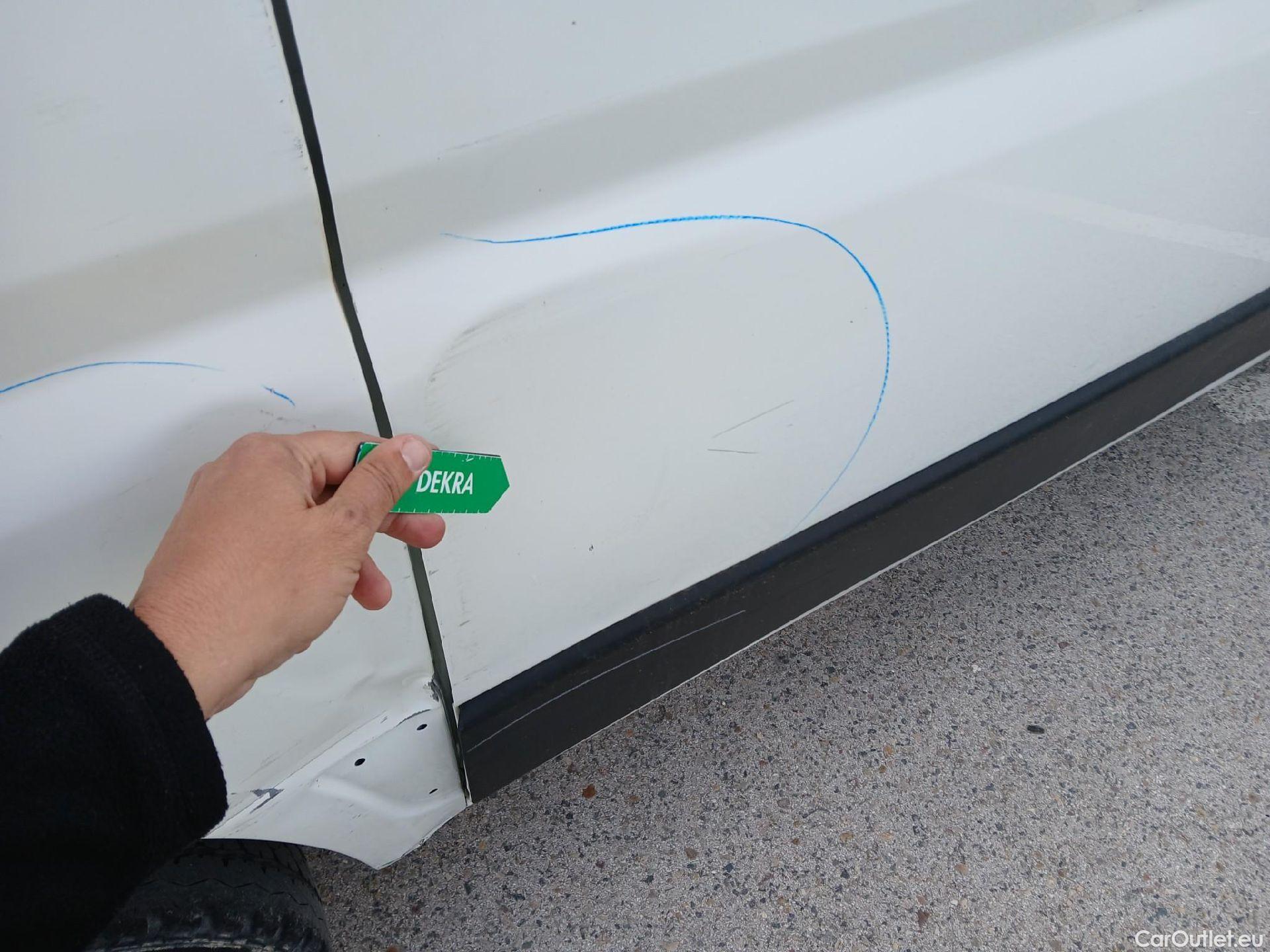  Peugeot  Boxer PEUGEOT  / 2014 / 4P / furgón 330 L1 H1 BHDI 88kW (120CV) S&S 6 Vel. M #54