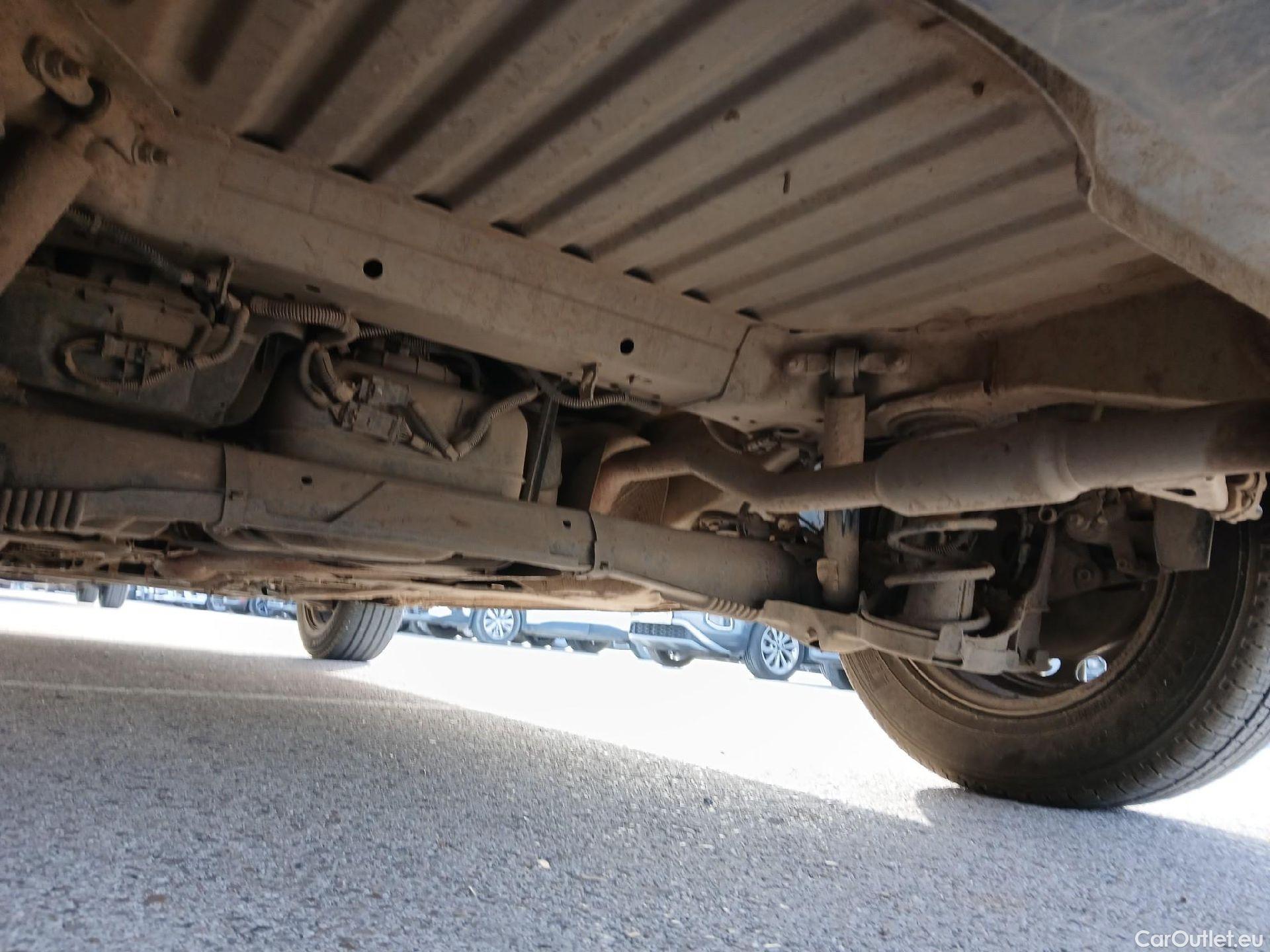  Peugeot  RIFTER PEUGEOT  / 2018 / 4P / combi Active Standard BlueHDi 73kW (IND) #24