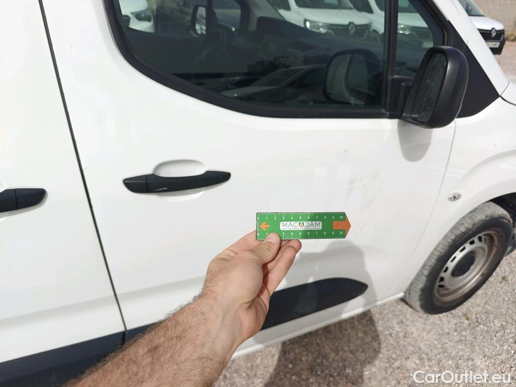  Peugeot  Partner PEUGEOT  / 2018 / 3P / furgón derivado de turismo Pro Standard 600kg BlueHDi 73kW (AC) #23