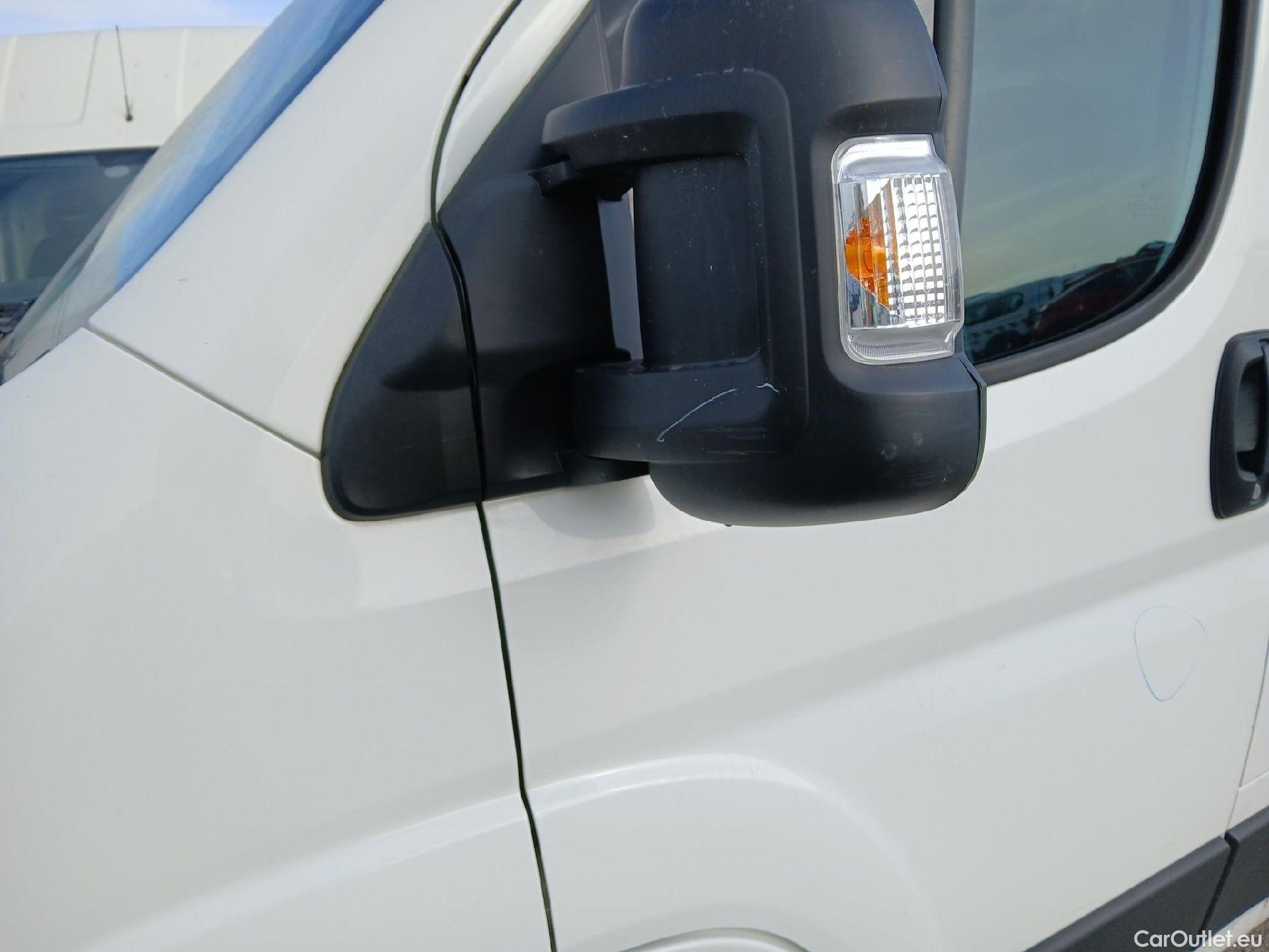  Peugeot  Boxer PEUGEOT  / 2014 / 4P / furgón 330 L1 H1 BHDI 88kW (120CV) S&S 6 Vel. M #26