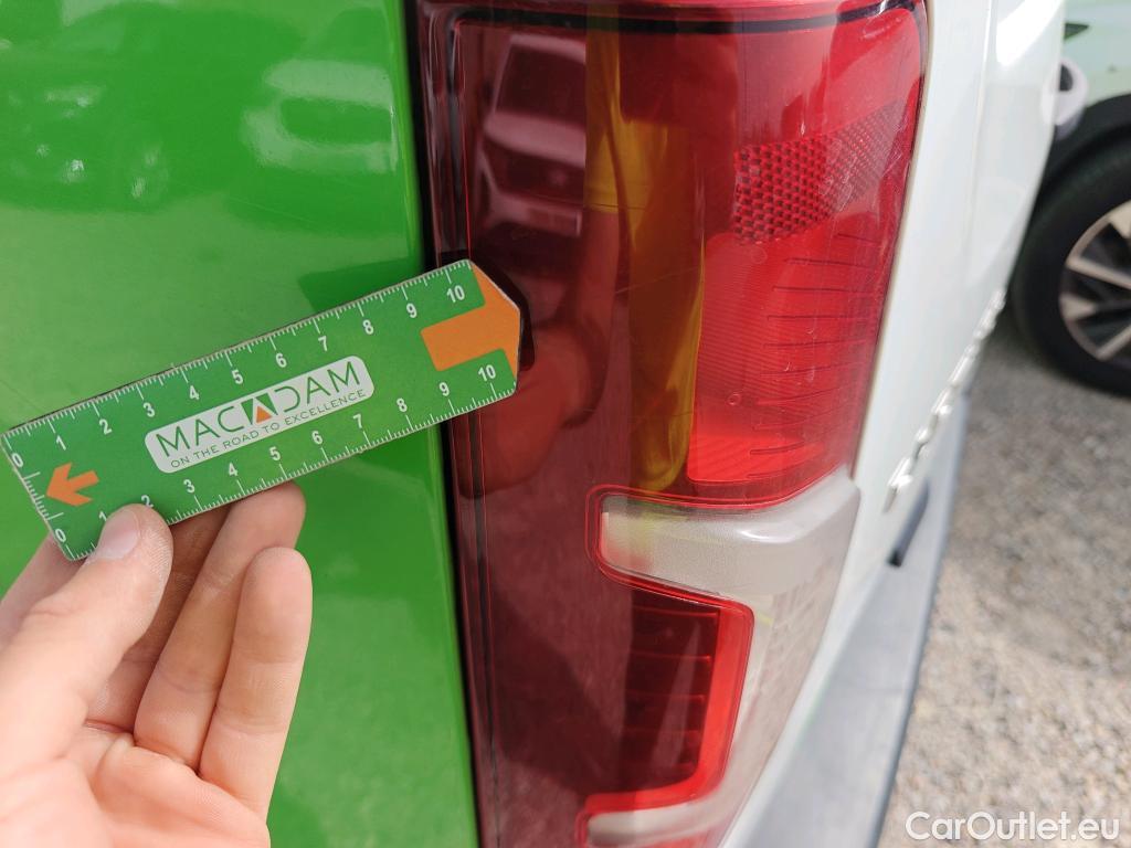  Peugeot  Partner PEUGEOT  / 2018 / 3P / furgón derivado de turismo Pro Standard 600kg BlueHDi 73kW (AC) #65