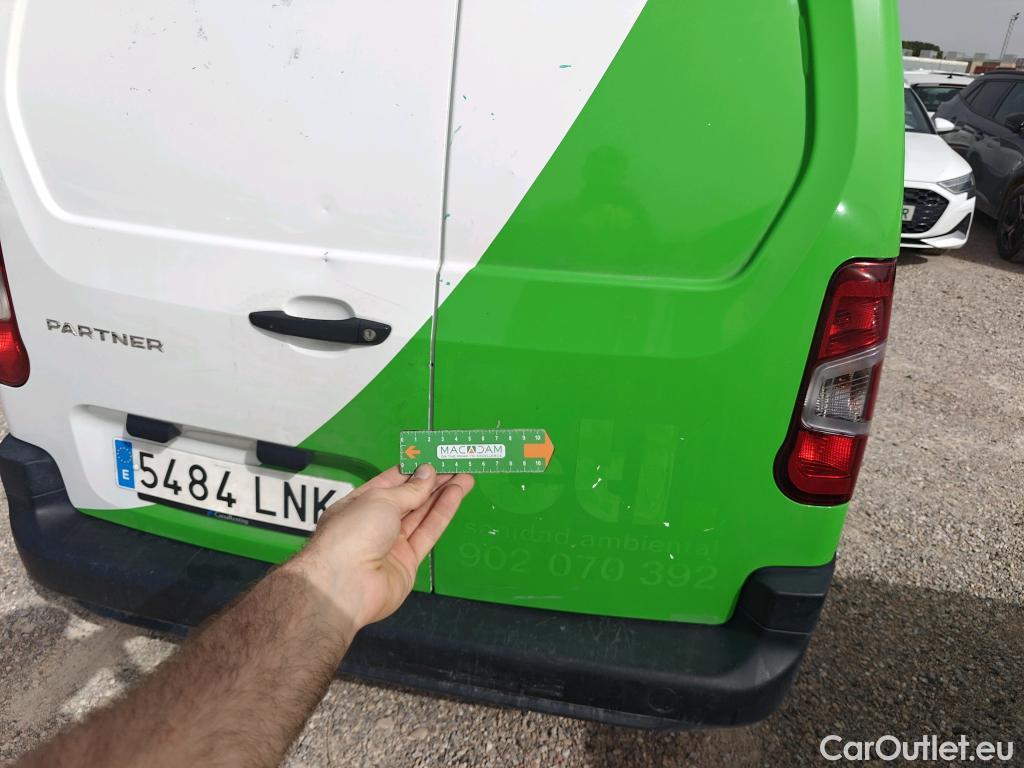  Peugeot  Partner PEUGEOT  / 2018 / 3P / furgón derivado de turismo Pro Standard 600kg BlueHDi 73kW (AC) #15