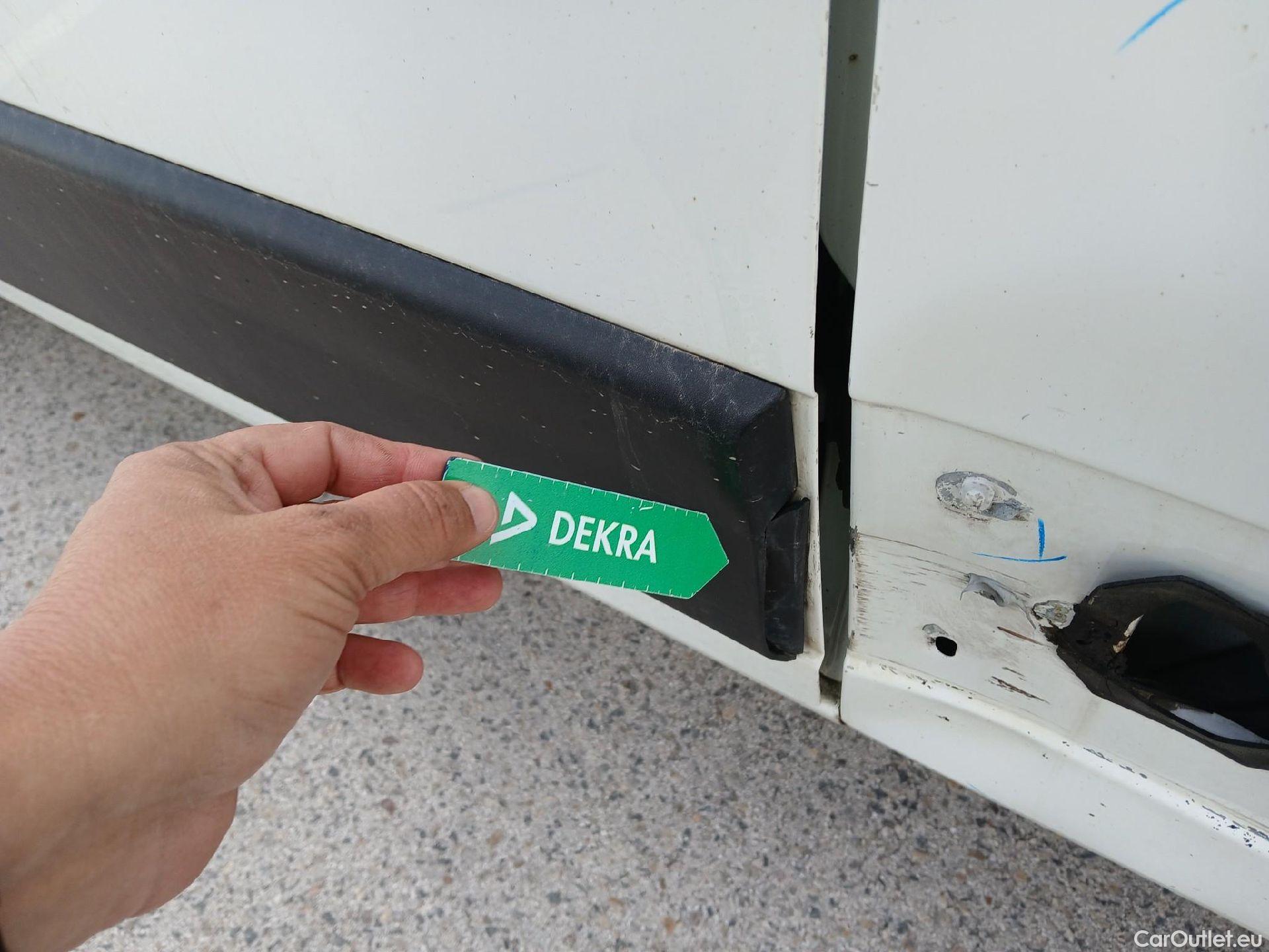  Peugeot  Boxer PEUGEOT  / 2014 / 4P / furgón 330 L1 H1 BHDI 88kW (120CV) S&S 6 Vel. M #56