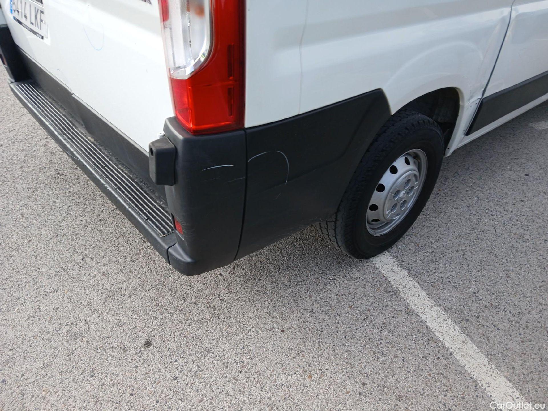  Peugeot  Boxer PEUGEOT  / 2014 / 4P / furgón 330 L1 H1 BHDI 88kW (120CV) S&S 6 Vel. M #45