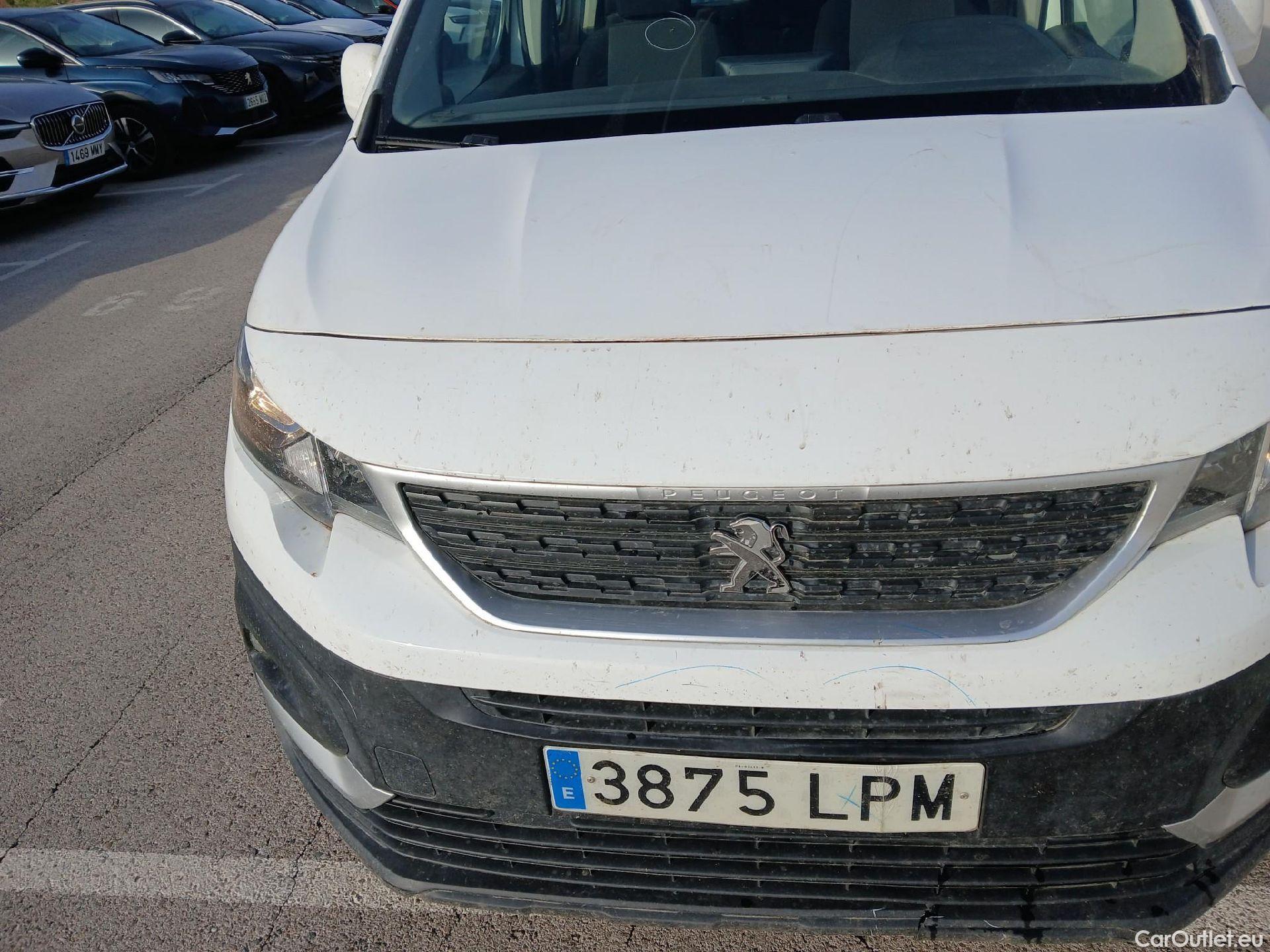  Peugeot  RIFTER PEUGEOT  / 2018 / 4P / combi Active Standard BlueHDi 73kW (IND) #32