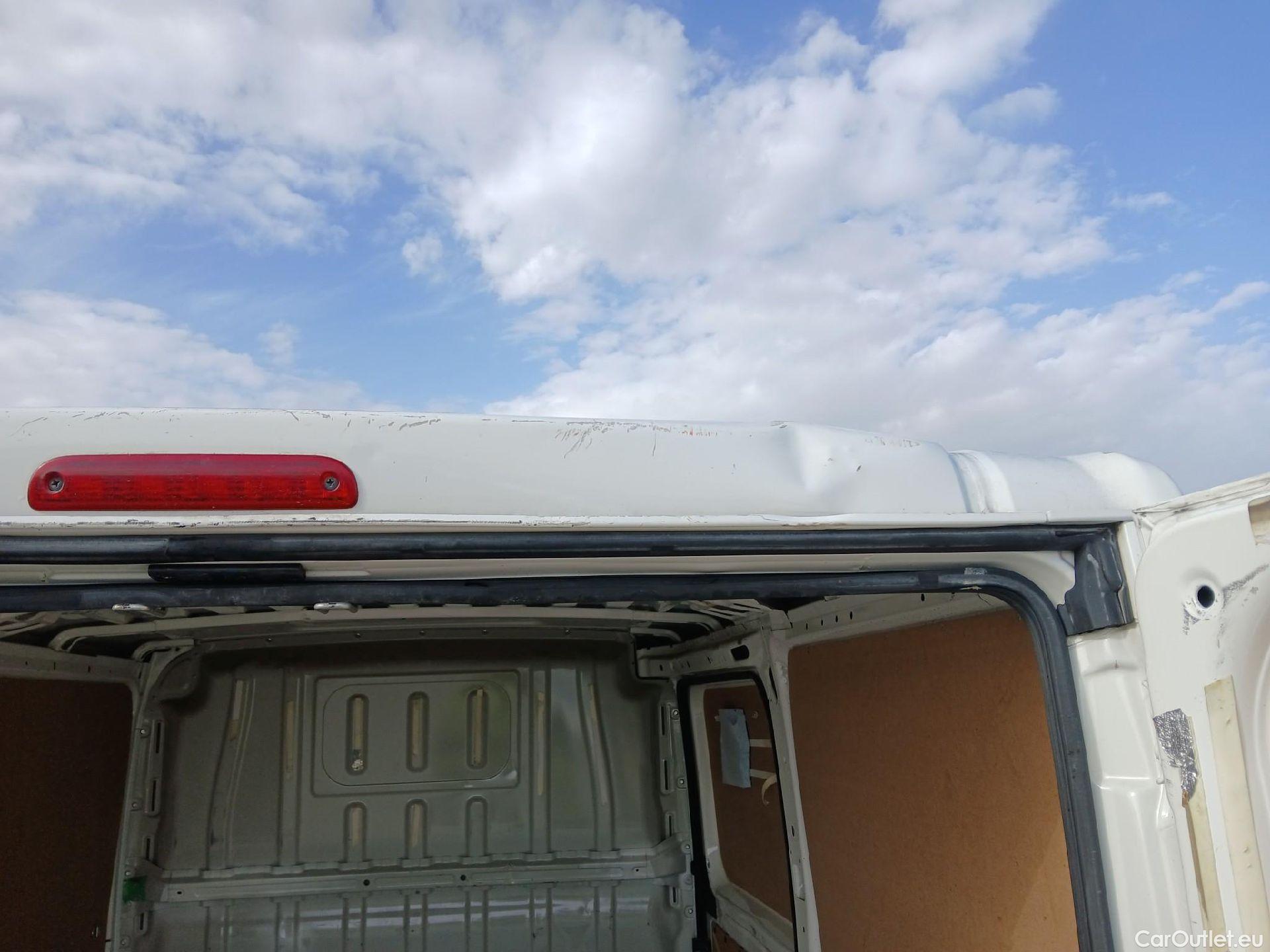  Peugeot  Boxer PEUGEOT  / 2014 / 4P / furgón 330 L1 H1 BHDI 88kW (120CV) S&S 6 Vel. M #14