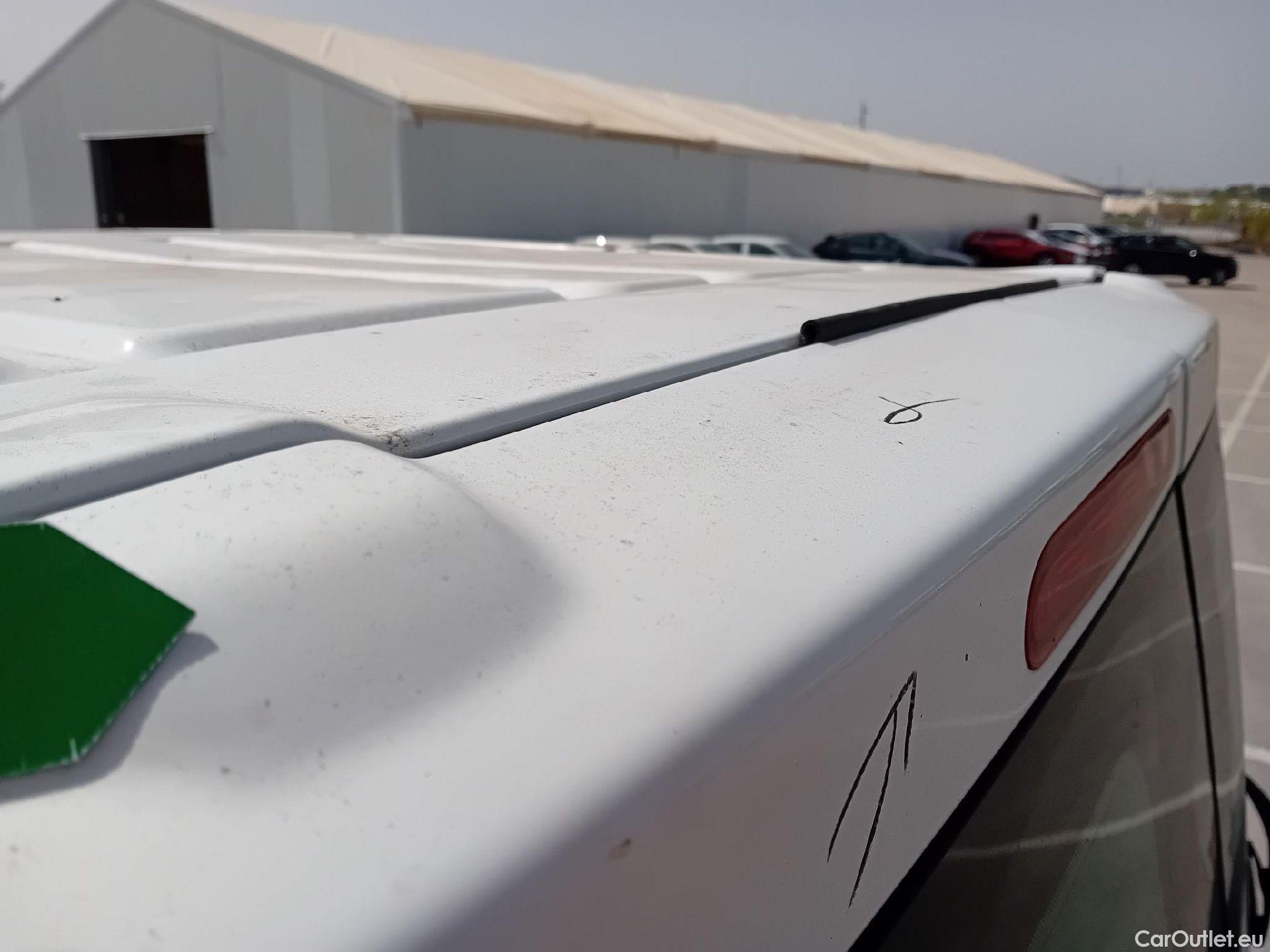  Citroen  Jumpy CITROEN  / 2016 / 4P / furgón DC Abatible Talla M BlueHDi 120 Control #32