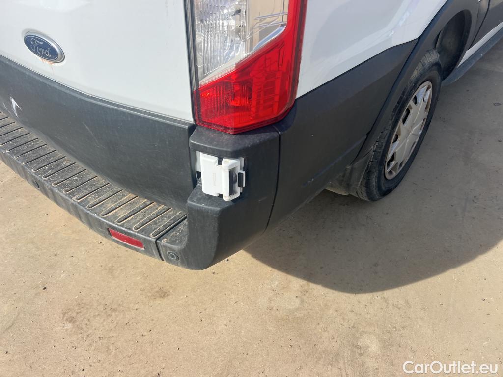  Ford  Transit FORD  / 2013 / 4P / furgón 310 77kW L2H2 Van Trend FWD #30