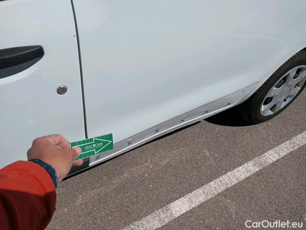  Dacia  Dokker DACIA  / 2013 / 4P / furgón derivado de turismo Essential 1.6 75kW (100CV) GLP #13