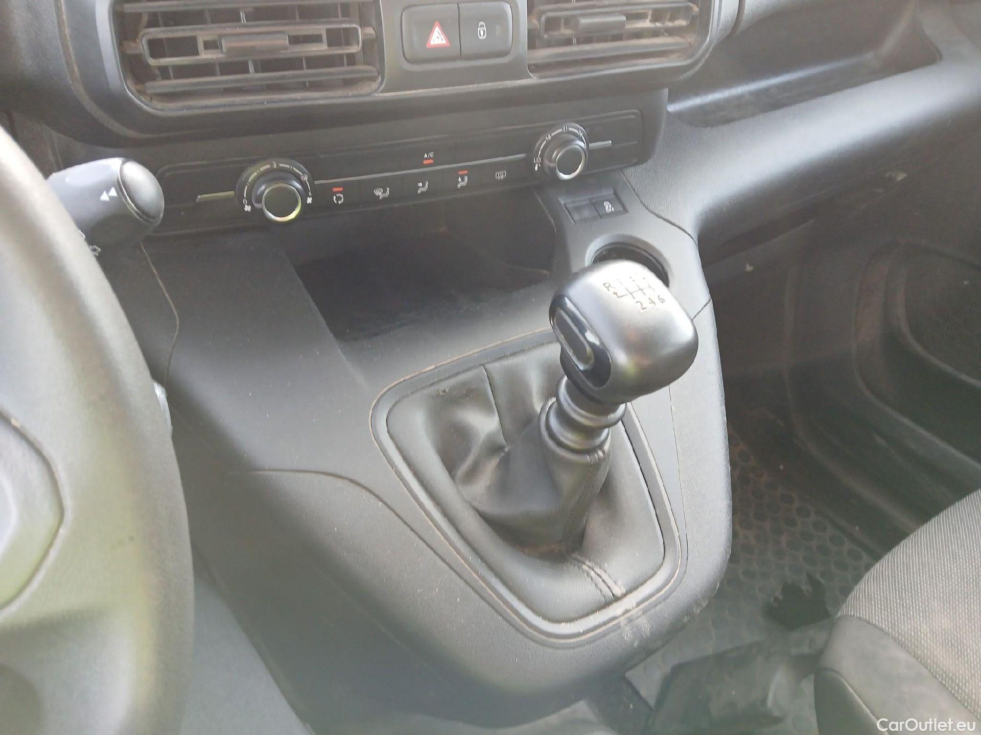  Peugeot  RIFTER PEUGEOT  / 2018 / 4P / combi Active Standard BlueHDi 73kW (IND) #3