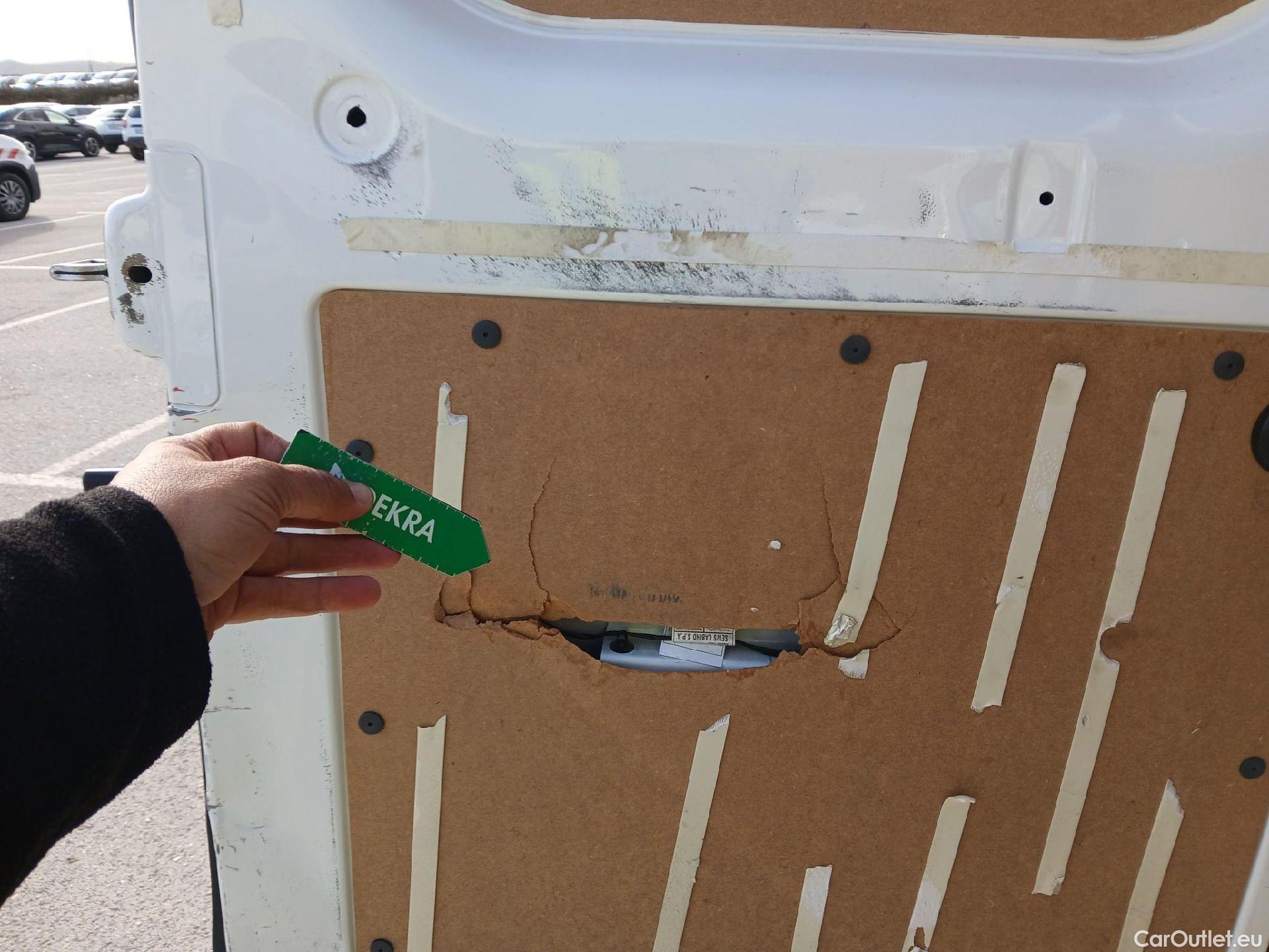  Peugeot  Boxer PEUGEOT  / 2014 / 4P / furgón 330 L1 H1 BHDI 88kW (120CV) S&S 6 Vel. M #11