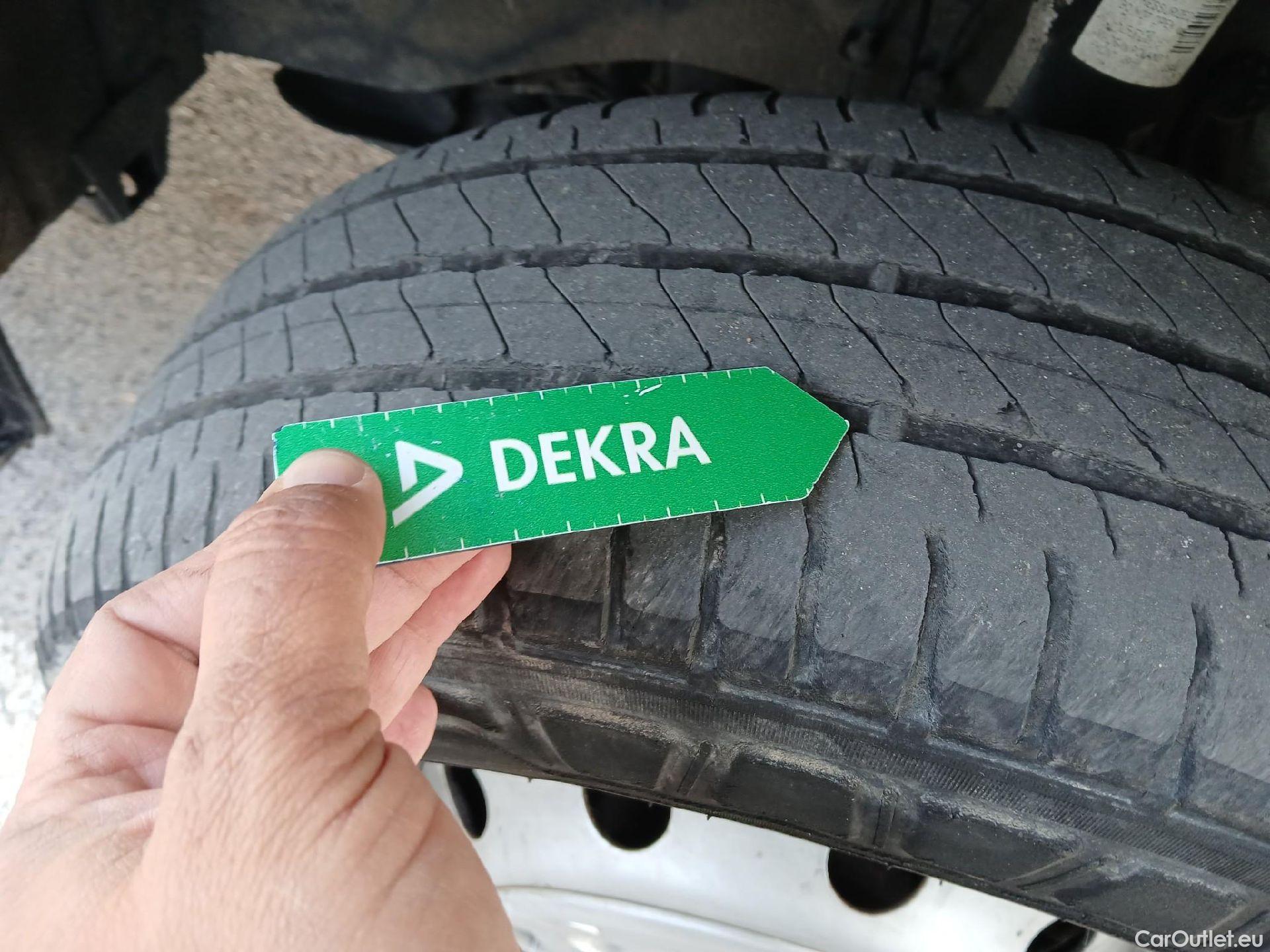  Peugeot  Boxer PEUGEOT  / 2014 / 4P / furgón 330 L1 H1 BHDI 88kW (120CV) S&S 6 Vel. M #30