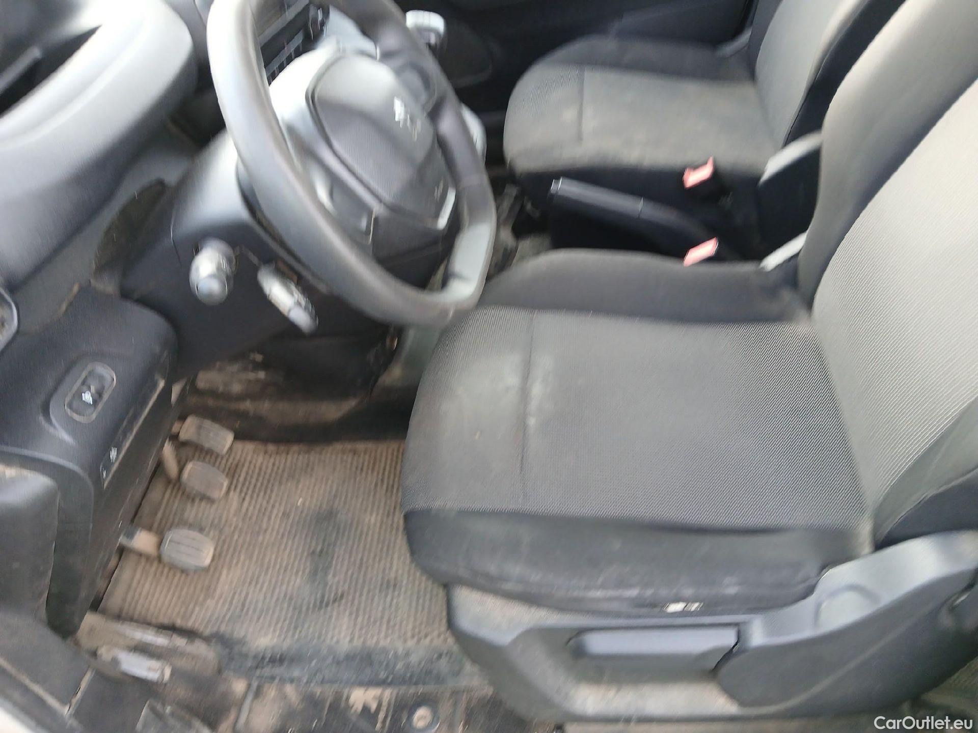  Peugeot  RIFTER PEUGEOT  / 2018 / 4P / combi Active Standard BlueHDi 73kW (IND) #9