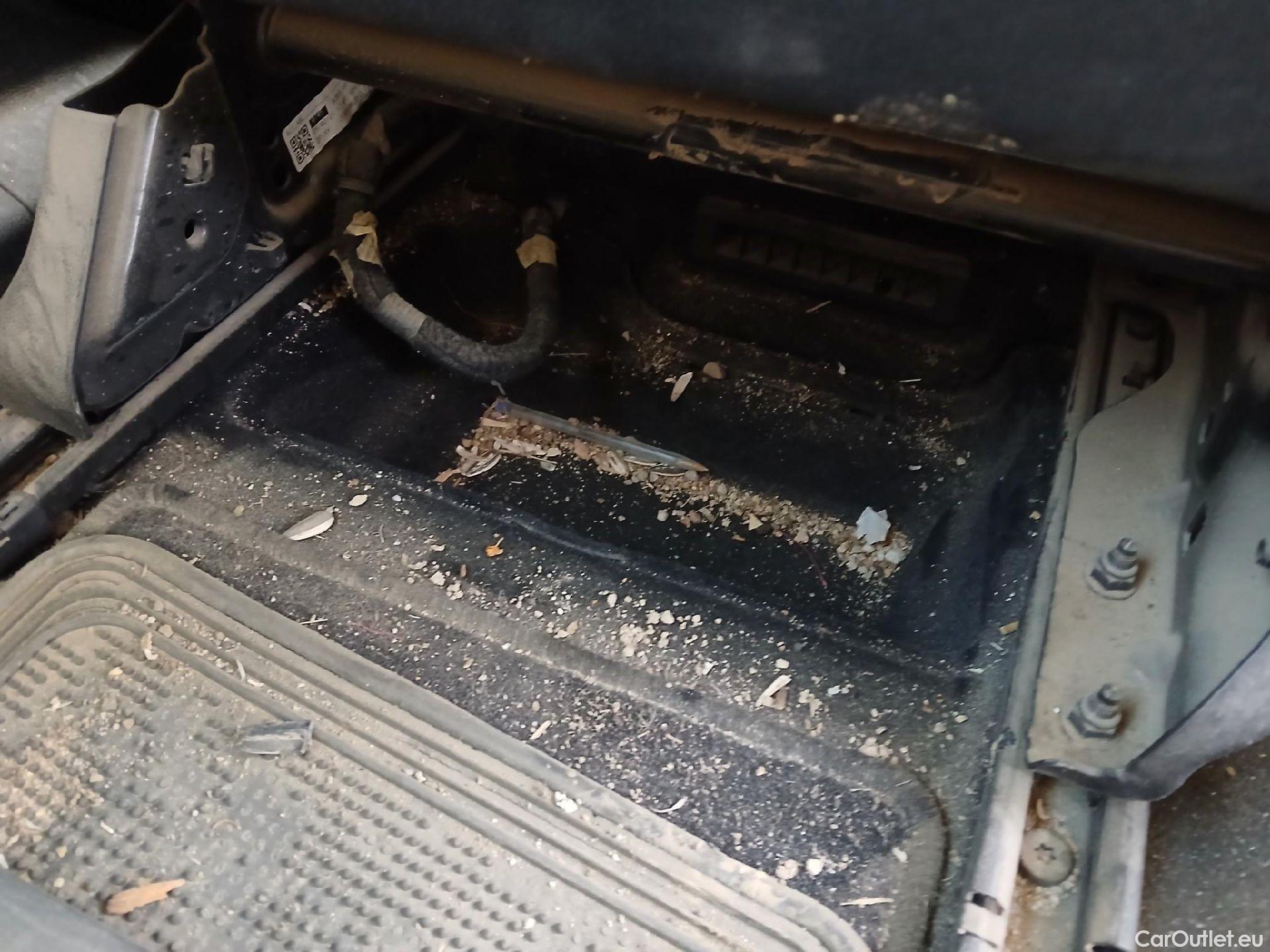  Peugeot  RIFTER PEUGEOT  / 2018 / 4P / combi Active Standard BlueHDi 73kW (IND) #23