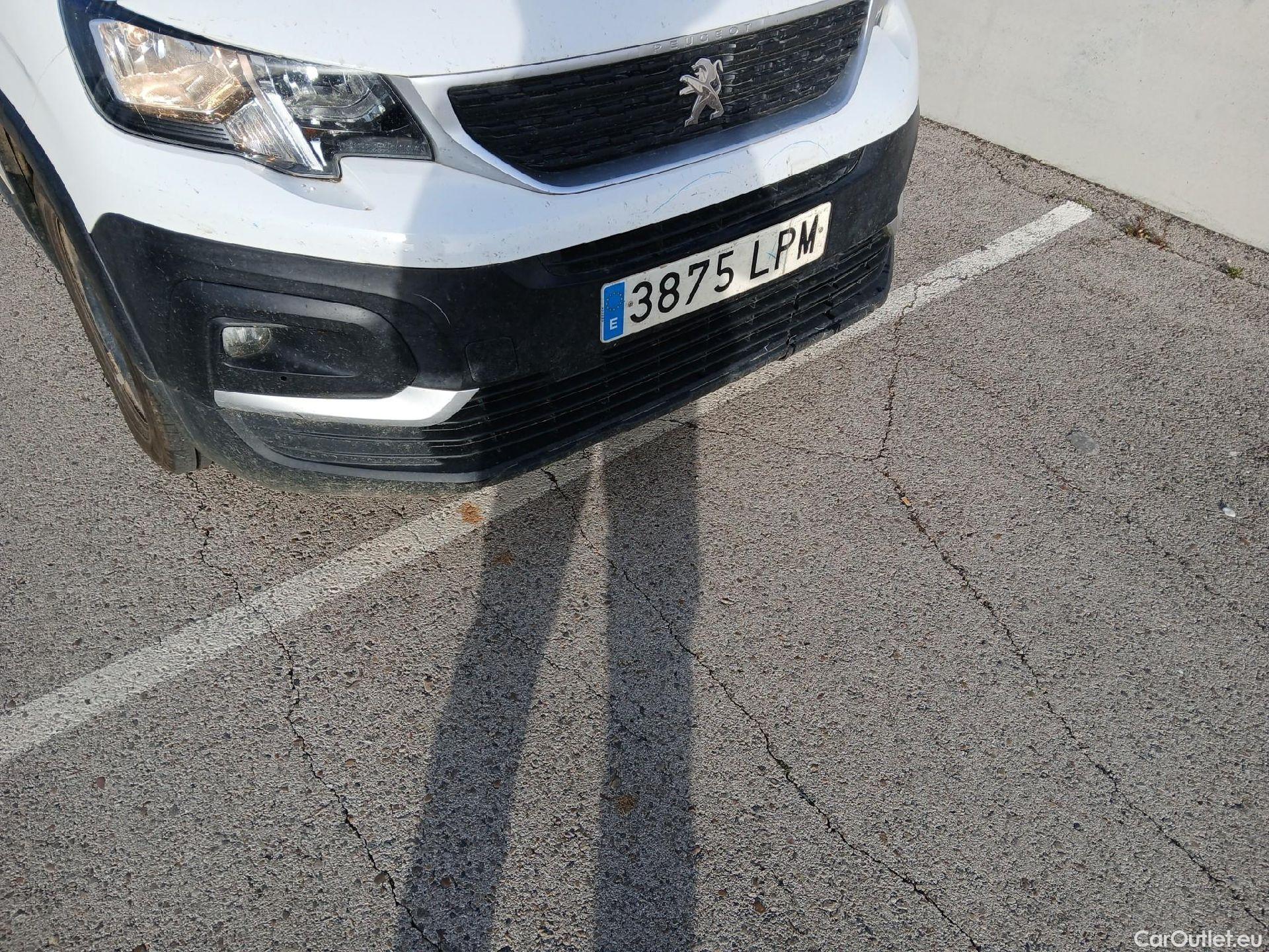  Peugeot  RIFTER PEUGEOT  / 2018 / 4P / combi Active Standard BlueHDi 73kW (IND) #28