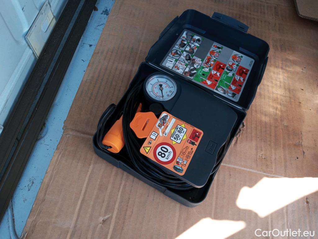  Dacia  Dokker DACIA  / 2013 / 4P / furgón derivado de turismo Essential 1.6 75kW (100CV) GLP #17