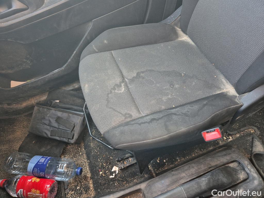  Peugeot  RIFTER PEUGEOT  / 2018 / 5P / combi Active Pack Busin. Standard BlueHDi 73kW #23