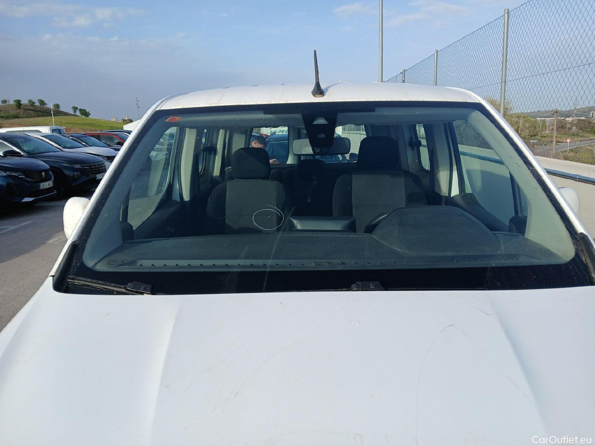  Peugeot  RIFTER PEUGEOT  / 2018 / 4P / combi Active Standard BlueHDi 73kW (IND) #35