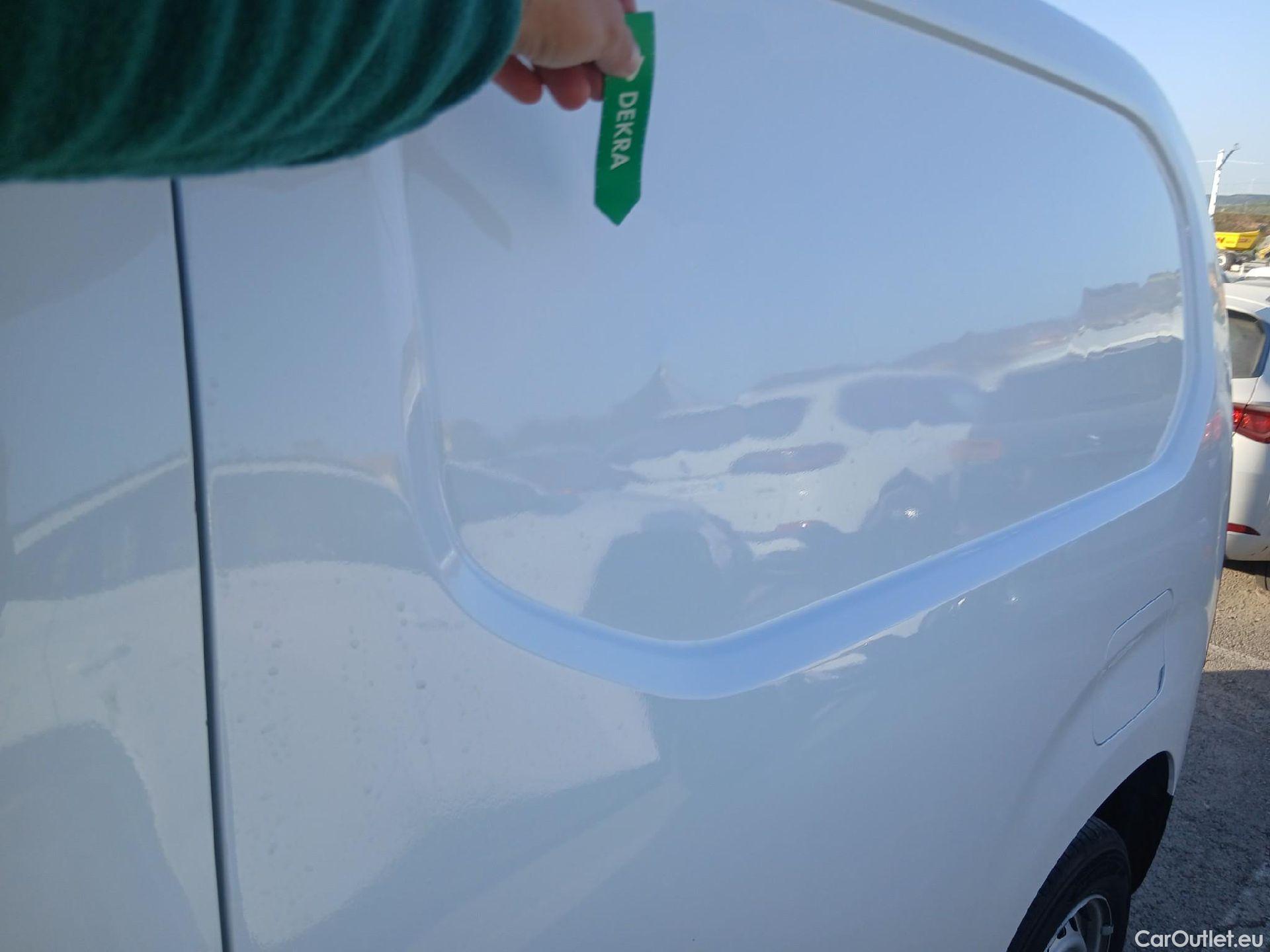  Opel  Combo OPEL  / 2018 / 3P / furgón derivado de turismo 1.5 TD 75kW (100CV) Express L H1 650kg #10