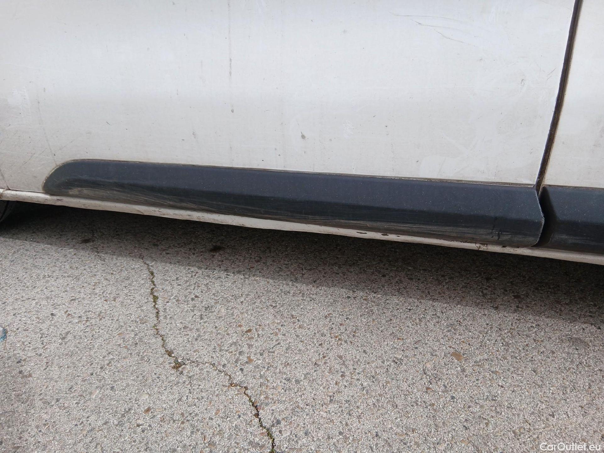  Opel  Vivaro OPEL  / 2019 / 4P / furgón 1.5 Diésel 74kW(100CV)M Std Exp #52