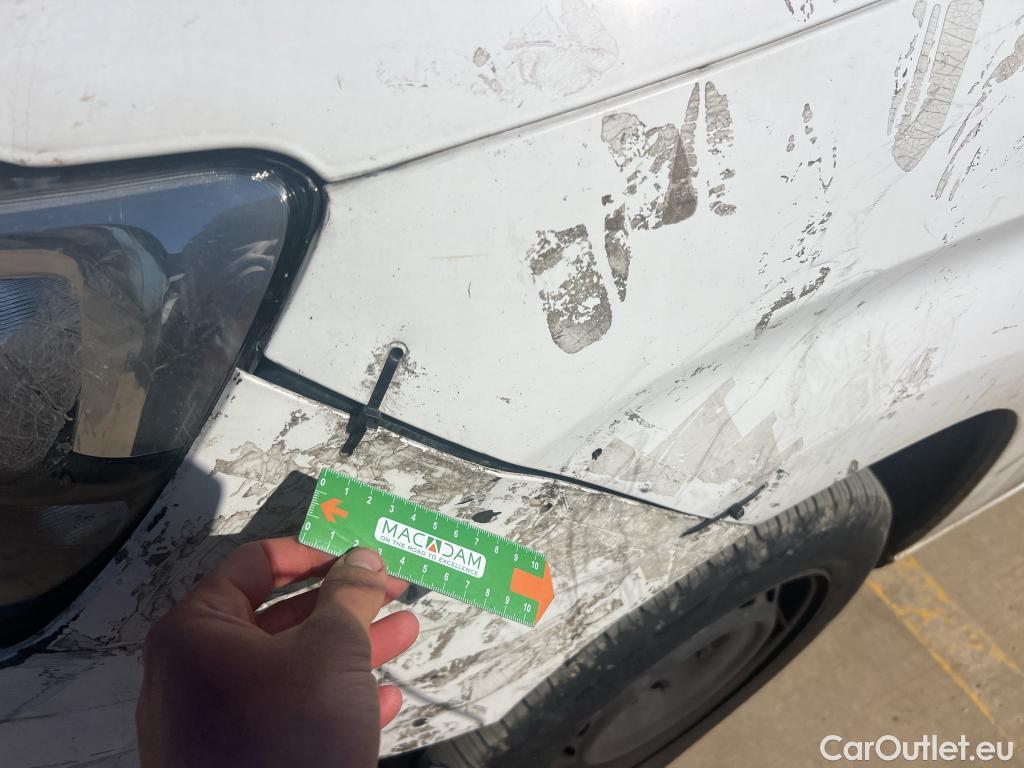  Opel  Combo OPEL  / 2018 / 3P / furgón derivado de turismo 1.5 TD 75kW (100CV) Express L H1 650kg #43