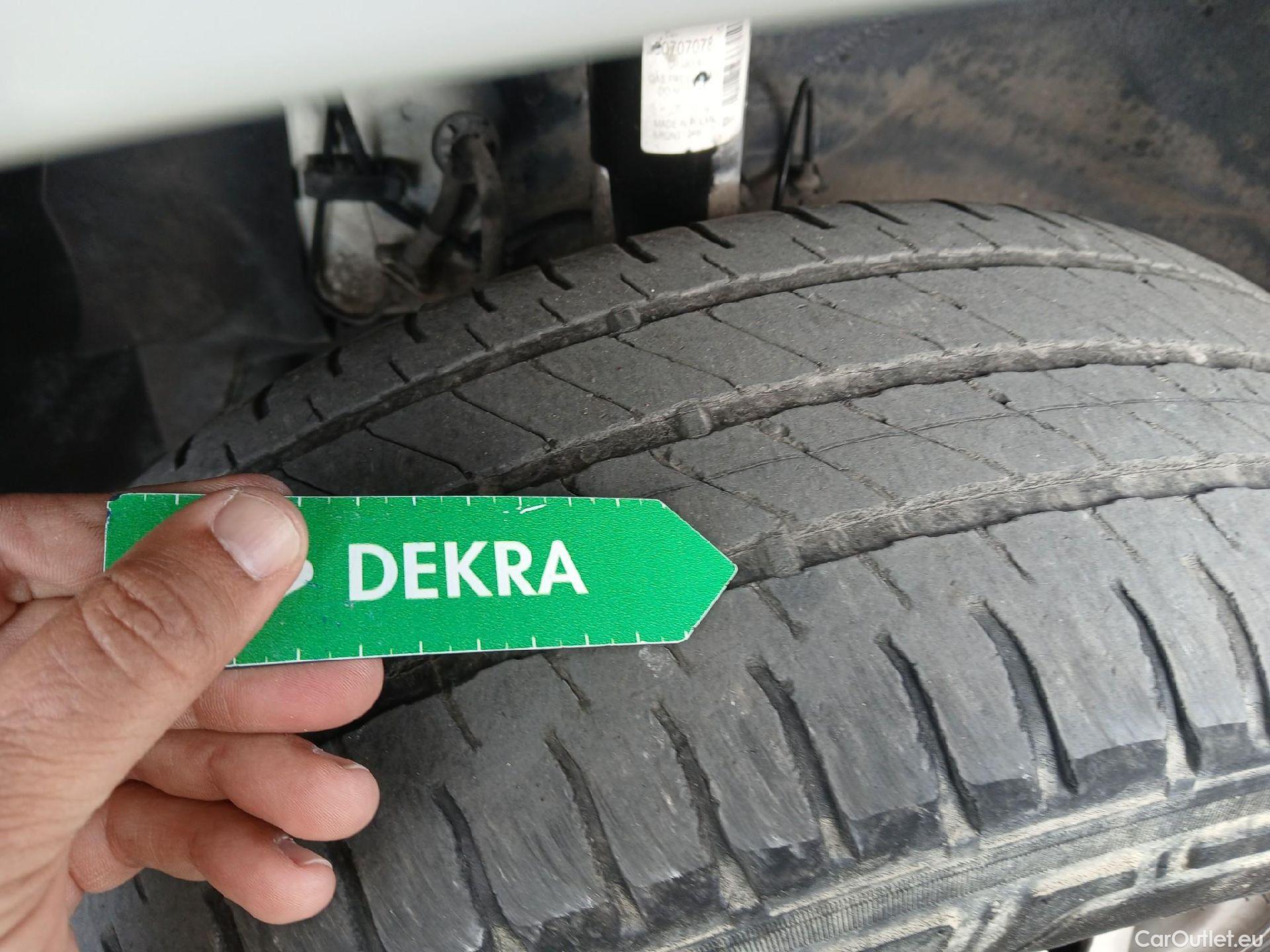  Peugeot  Boxer PEUGEOT  / 2014 / 4P / furgón 330 L1 H1 BHDI 88kW (120CV) S&S 6 Vel. M #27