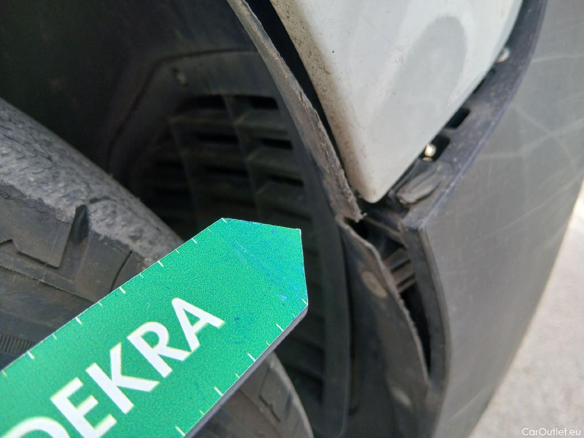  Opel  Vivaro OPEL  / 2019 / 4P / furgón 1.5 Diésel 74kW(100CV)M Std Exp #44