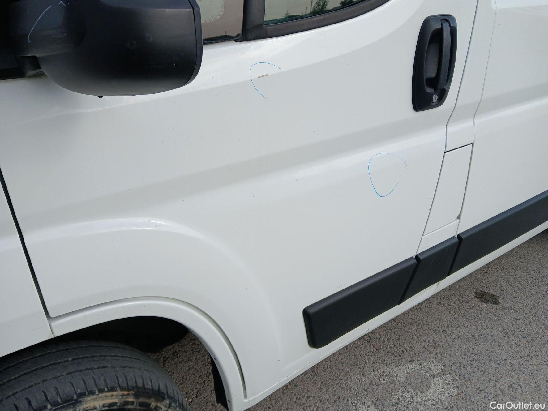  Peugeot  Boxer PEUGEOT  / 2014 / 4P / furgón 330 L1 H1 BHDI 88kW (120CV) S&S 6 Vel. M #24