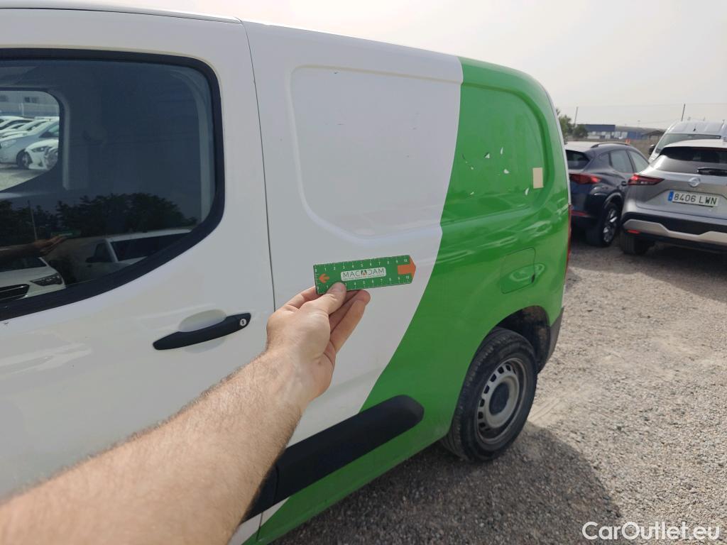  Peugeot  Partner PEUGEOT  / 2018 / 3P / furgón derivado de turismo Pro Standard 600kg BlueHDi 73kW (AC) #18