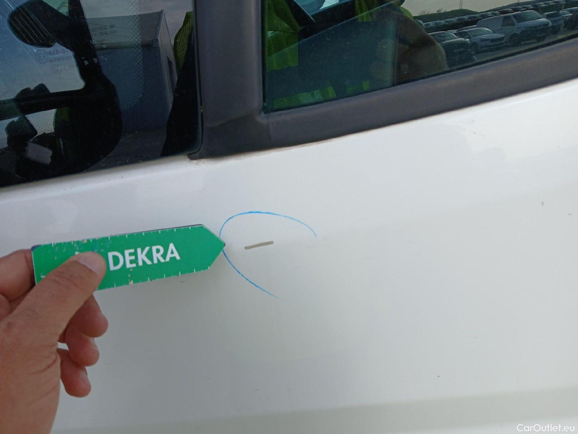  Peugeot  Boxer PEUGEOT  / 2014 / 4P / furgón 330 L1 H1 BHDI 88kW (120CV) S&S 6 Vel. M #23