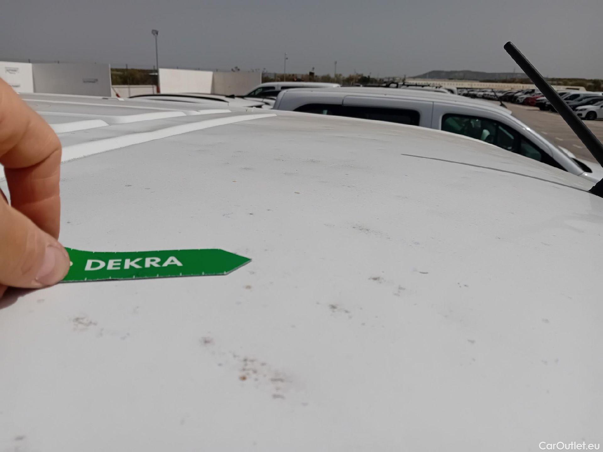  Citroen  Jumpy CITROEN  / 2016 / 4P / furgón DC Abatible Talla M BlueHDi 120 Control #50