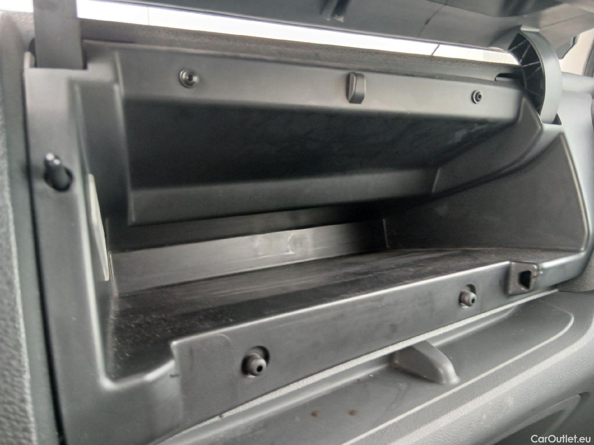  Opel  Vivaro OPEL  / 2019 / 4P / furgón 1.5 Diésel 74kW(100CV)M Std Exp #59