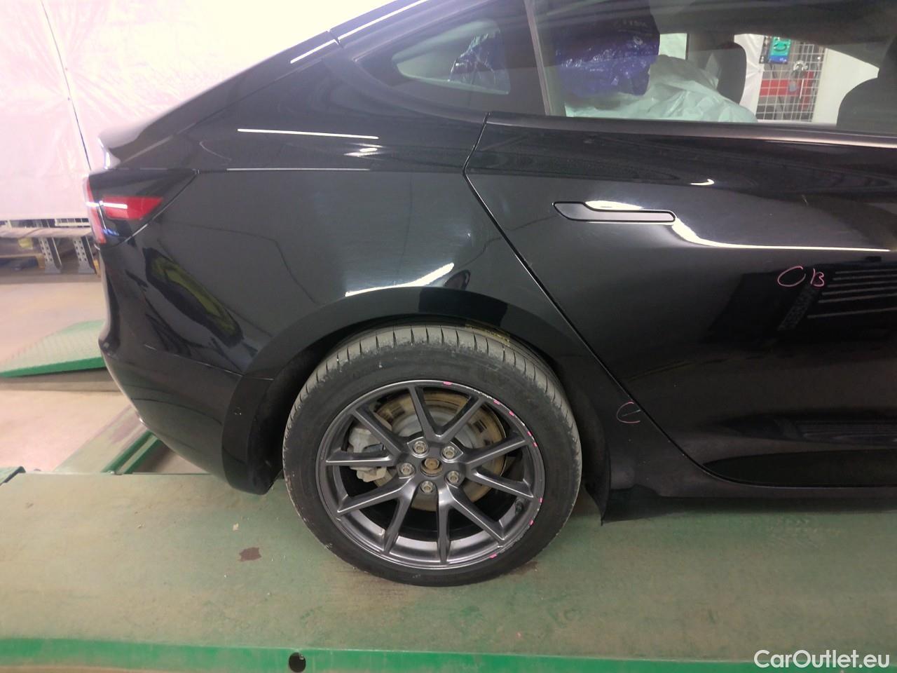  Tesla  Model 3  DualM. Long-Range AWD #38