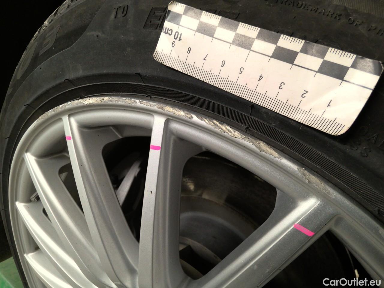  Tesla  Model Y  Long-Range AWD #18