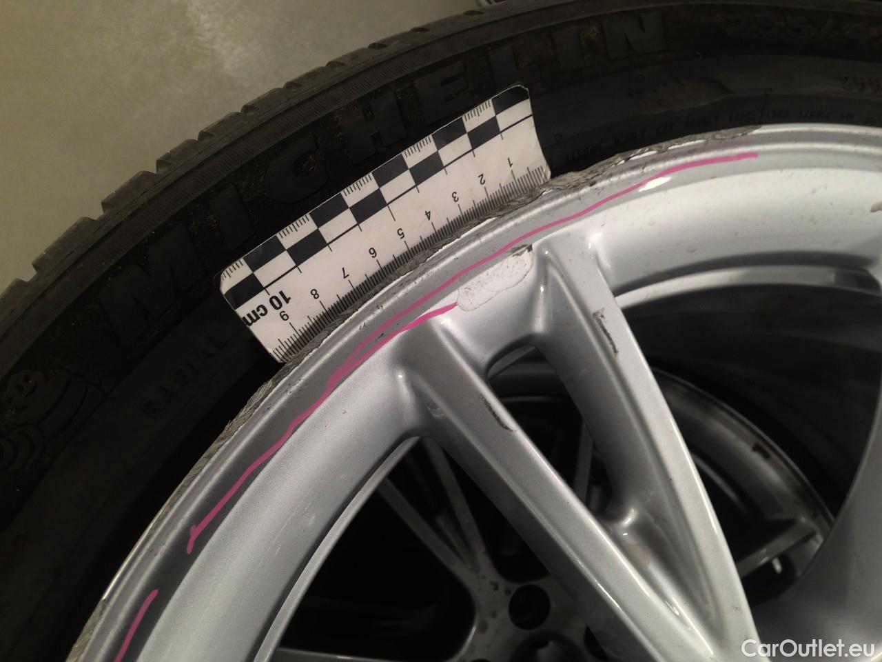  Tesla  Model Y  Long-Range AWD #3