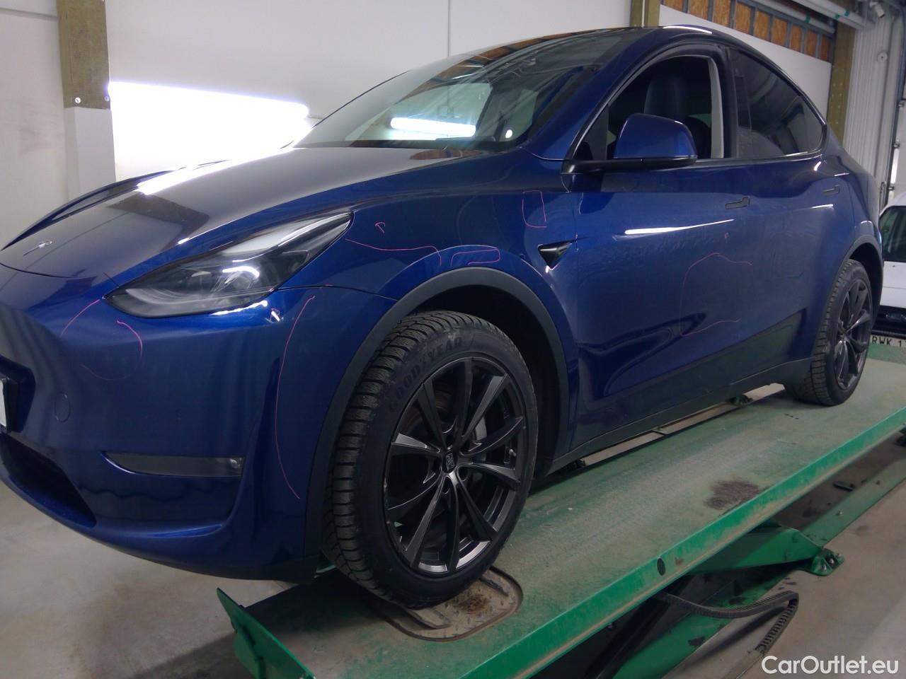  Tesla  Model Y  75kWh Long-Range AWD #19