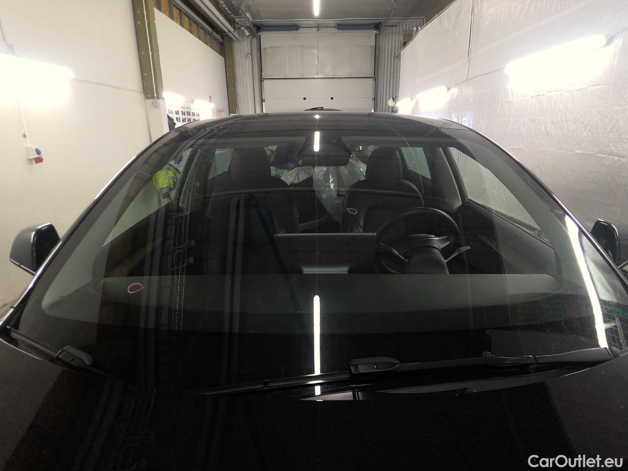  Tesla  Model 3  DualM. Long-Range AWD #20