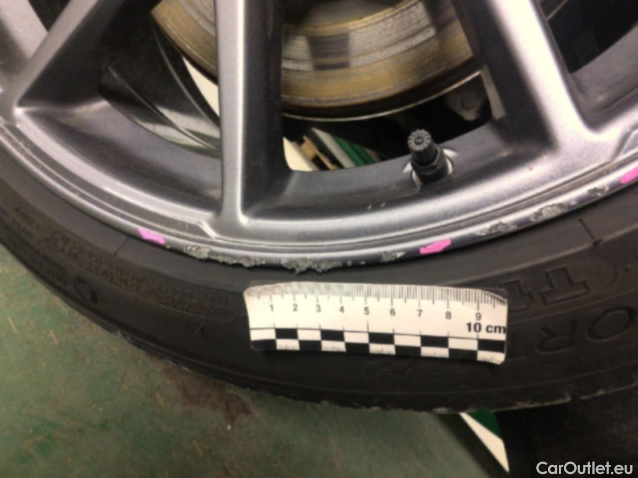  Tesla  Model 3  DualM. Long-Range AWD #12