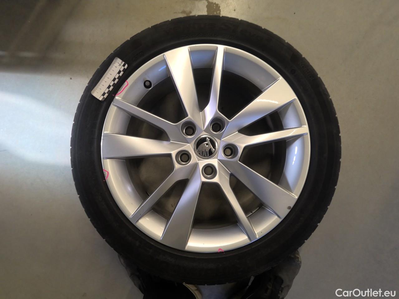  Skoda  Octavia Oct.Combi TSI 150 Style Aut. #10