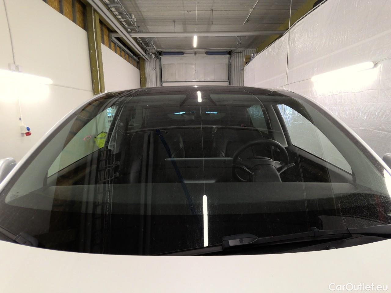  Tesla  Model Y  Long-Range AWD #20