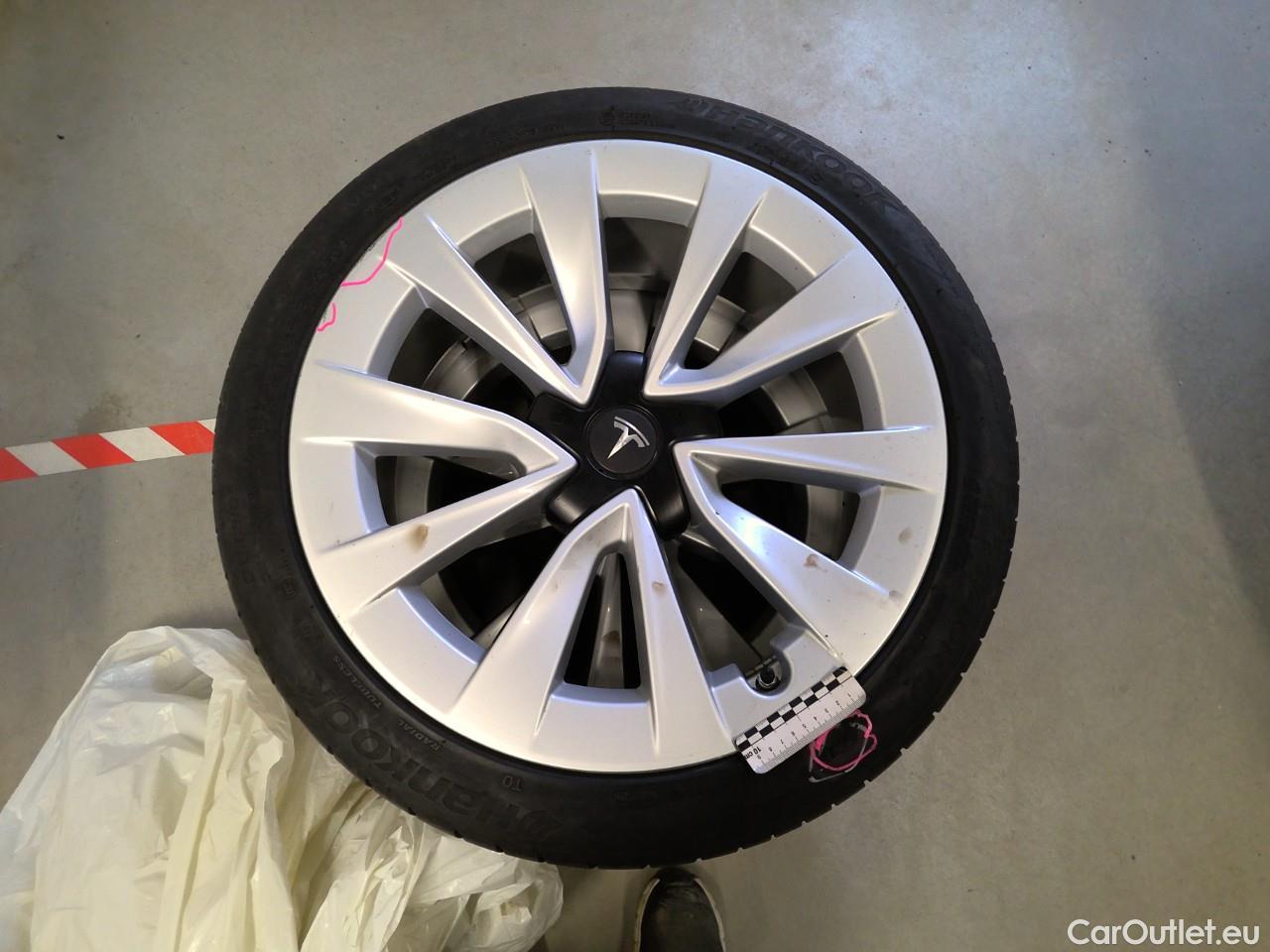  Tesla  Model 3  DualM. Long-Range AWD #7