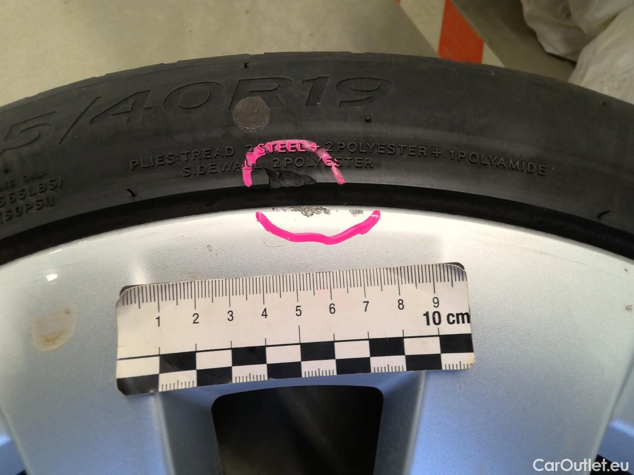  Tesla  Model 3  DualM. Long-Range AWD #14