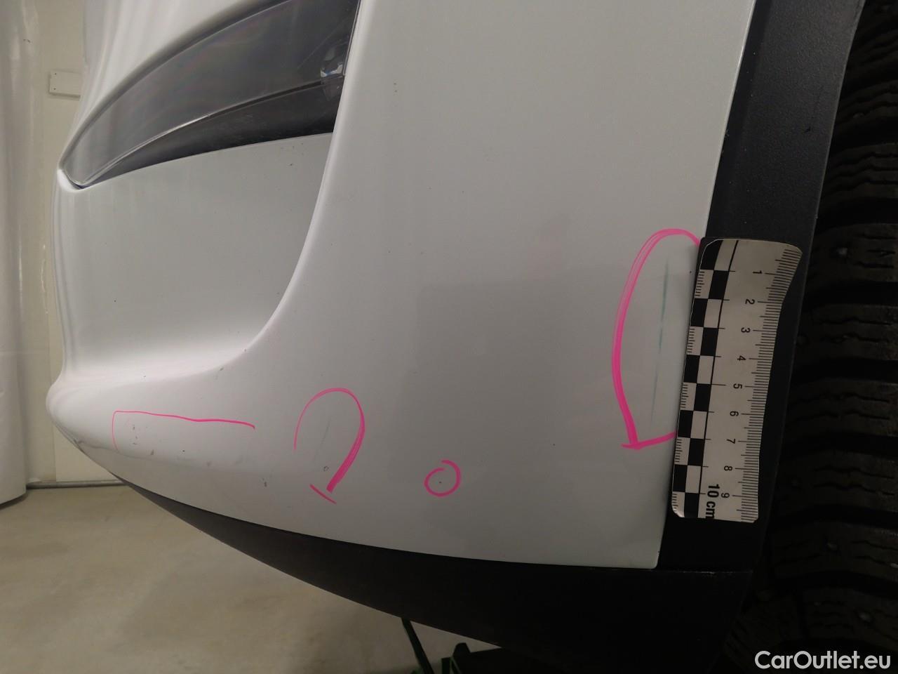  Tesla  Model Y  Long-Range AWD #10