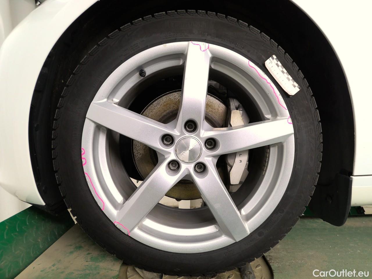  Tesla  Model 3  DualM. Long-Range AWD #27