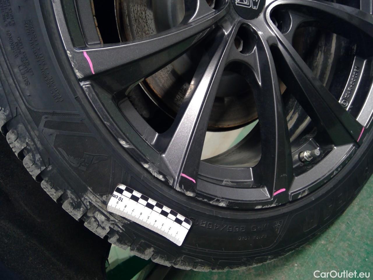  Tesla  Model Y  75kWh Long-Range AWD #2