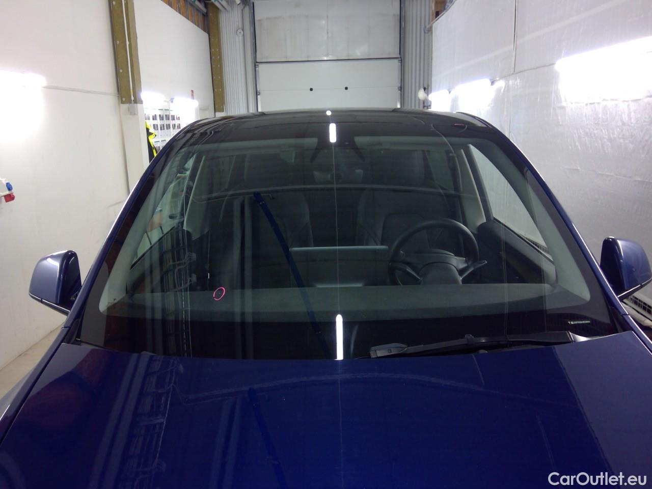  Tesla  Model Y  75kWh Long-Range AWD #32