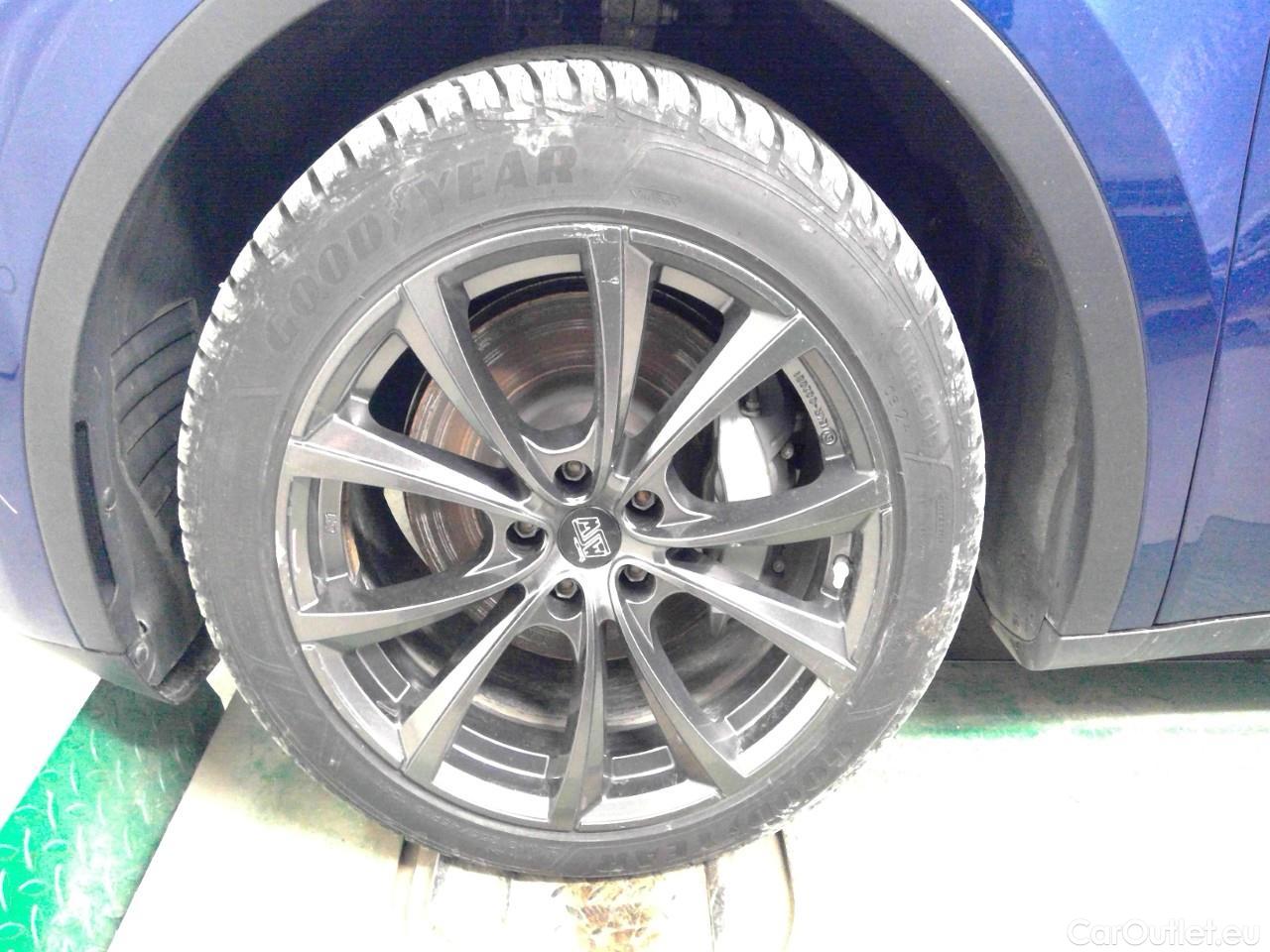  Tesla  Model Y  75kWh Long-Range AWD #29