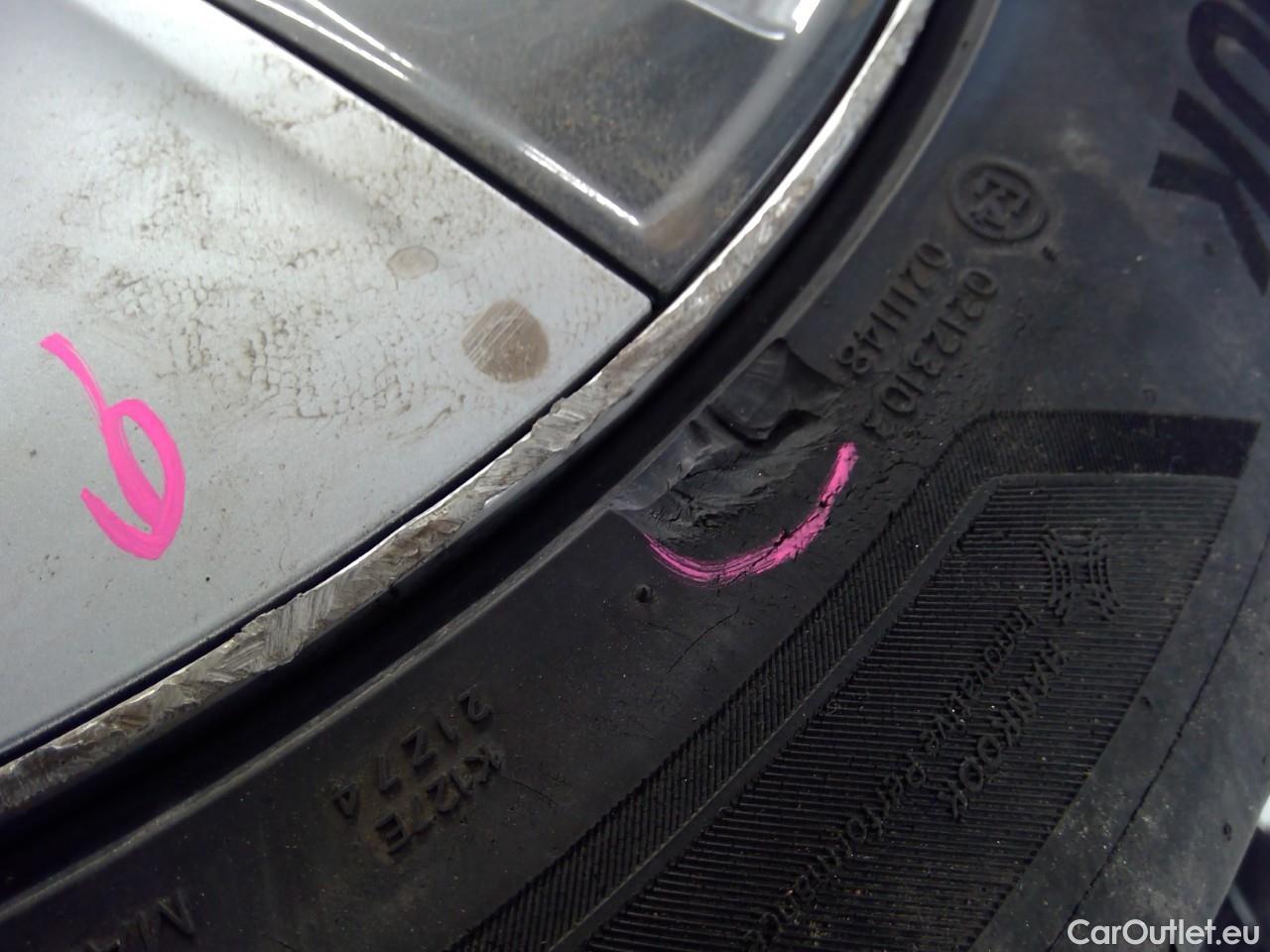  Tesla  Model Y  75kWh Long-Range AWD #36