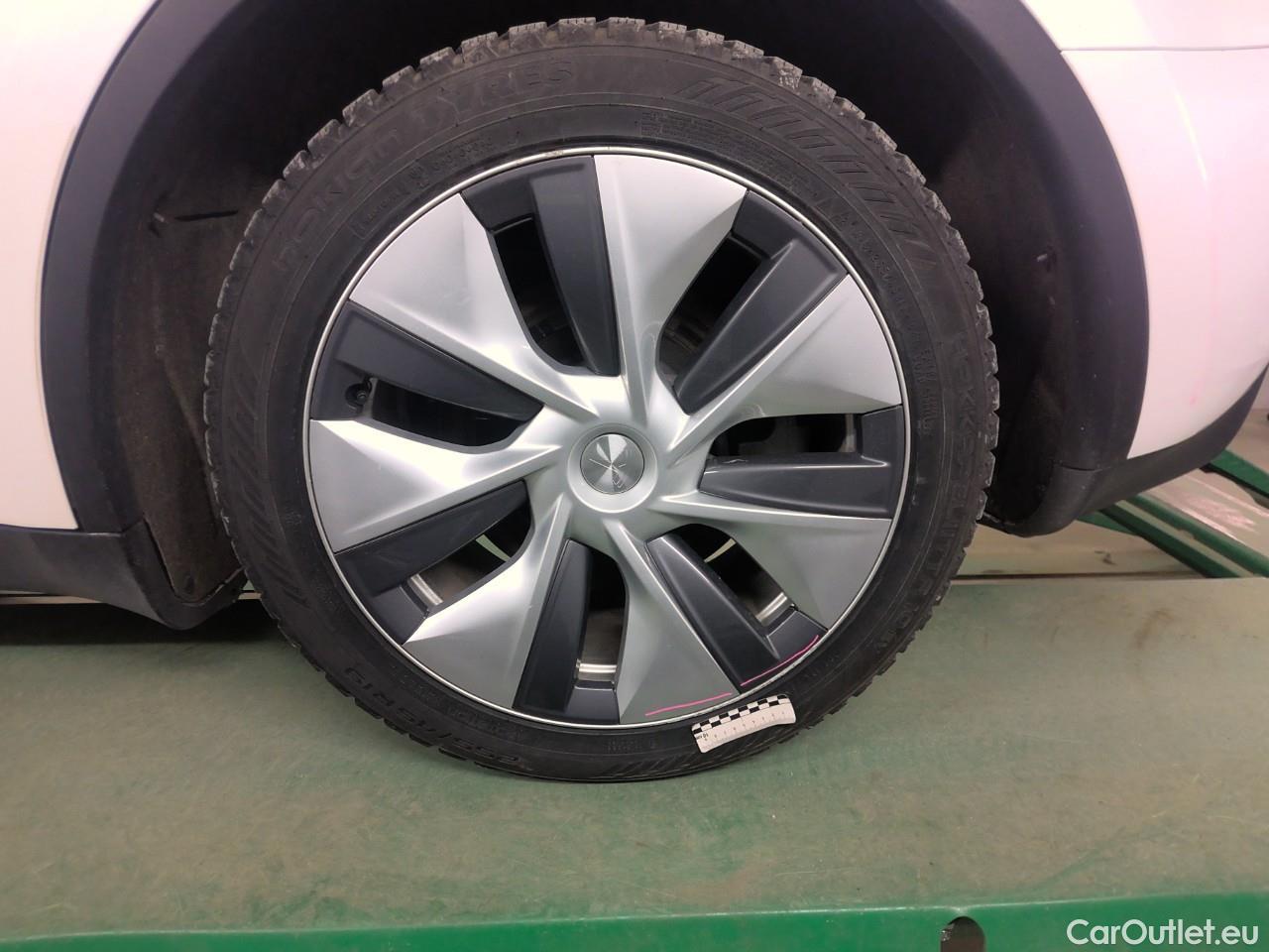  Tesla  Model Y  Long-Range AWD #23