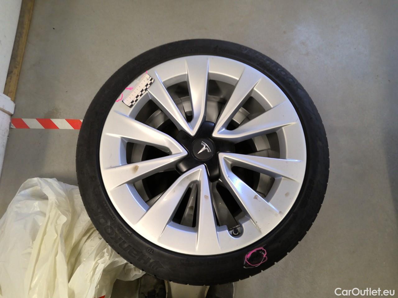  Tesla  Model 3  DualM. Long-Range AWD #10